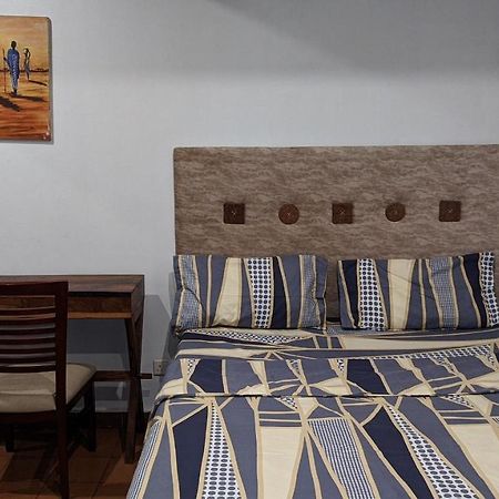 A Lovely Studio Apartment With Gym And Pool Access 다르에스살람 외부 사진