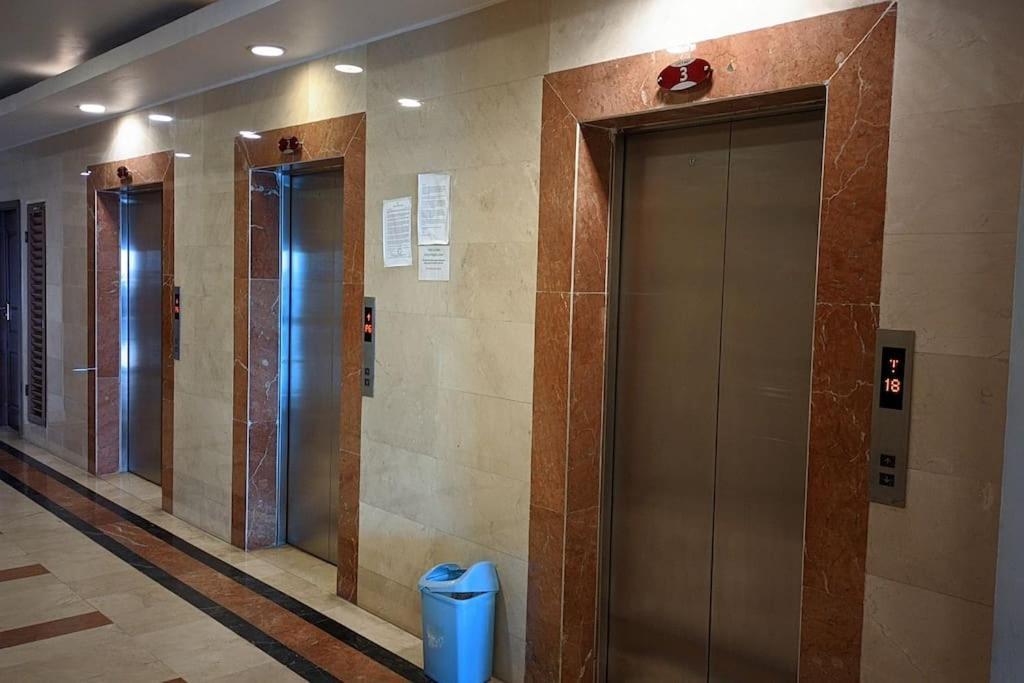 A Lovely Studio Apartment With Gym And Pool Access 다르에스살람 외부 사진